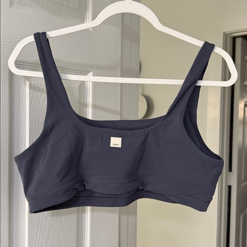 Vuori Charcoal Sports Bra - Picture 2 of 4